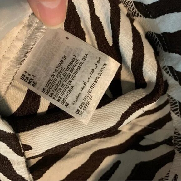 Charter Club High Rise Zebra Print Shorts Size 4 - Picture 11 of 14